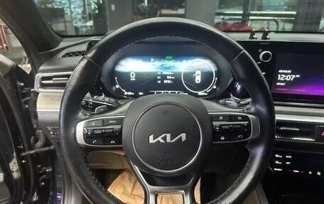 KIA K5, 2021 год, 2 800 000 рублей, 10 фотография