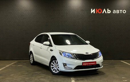 KIA Rio III рестайлинг, 2013 год, 750 000 рублей, 3 фотография