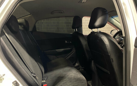 KIA Rio III рестайлинг, 2013 год, 750 000 рублей, 8 фотография