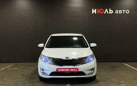 KIA Rio III рестайлинг, 2013 год, 750 000 рублей, 2 фотография