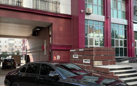 Mercedes-Benz E-Класс, 2017 год, 1 700 000 рублей, 1 фотография
