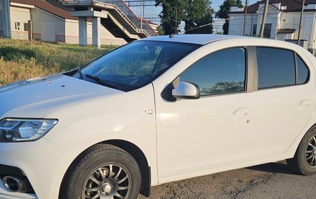 Renault Logan II, 2020 год, 925 000 рублей, 3 фотография