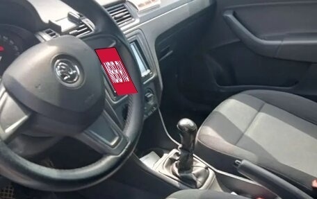 Skoda Rapid I, 2014 год, 650 000 рублей, 6 фотография