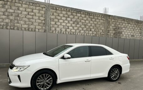 Toyota Camry, 2016 год, 1 850 000 рублей, 4 фотография