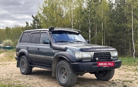 Toyota Land Cruiser 80 рестайлинг, 1994 год, 1 100 000 рублей, 2 фотография