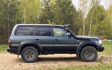 Toyota Land Cruiser 80 рестайлинг, 1994 год, 1 100 000 рублей, 8 фотография