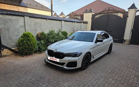 BMW 5 серия, 2018 год, 2 790 000 рублей, 2 фотография