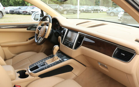 Porsche Macan I рестайлинг, 2014 год, 3 100 000 рублей, 10 фотография