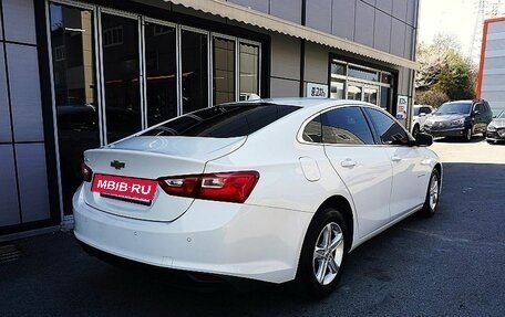 Chevrolet Malibu IX, 2020 год, 1 500 000 рублей, 3 фотография