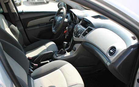 Chevrolet Cruze II, 2010 год, 349 000 рублей, 7 фотография