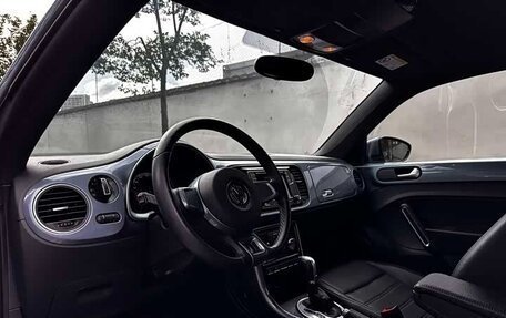 Volkswagen Beetle, 2019 год, 1 313 333 рублей, 8 фотография