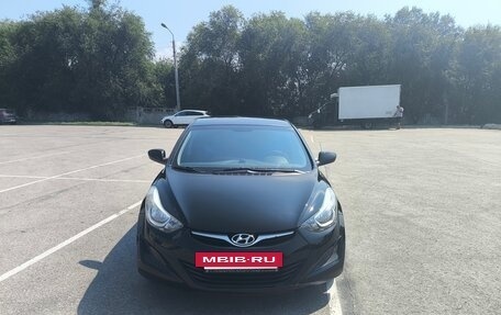 Hyundai Elantra V, 2015 год, 1 300 000 рублей, 2 фотография