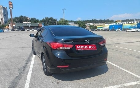 Hyundai Elantra V, 2015 год, 1 300 000 рублей, 4 фотография