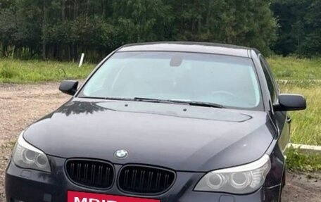 BMW 5 серия, 2008 год, 900 000 рублей, 3 фотография