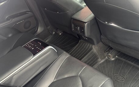 Toyota Camry, 2018 год, 2 550 000 рублей, 17 фотография