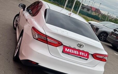 Toyota Camry, 2018 год, 2 550 000 рублей, 20 фотография