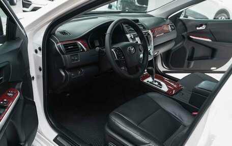 Toyota Camry, 2014 год, 1 490 000 рублей, 6 фотография