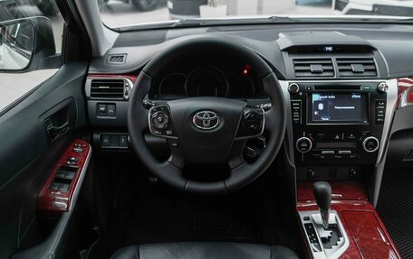 Toyota Camry, 2014 год, 1 490 000 рублей, 13 фотография