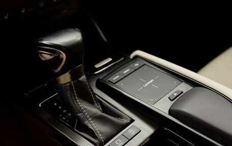 Lexus ES VII, 2020 год, 3 818 000 рублей, 18 фотография
