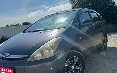 Toyota Wish II, 2004 год, 670 000 рублей, 1 фотография
