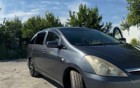 Toyota Wish II, 2004 год, 670 000 рублей, 9 фотография