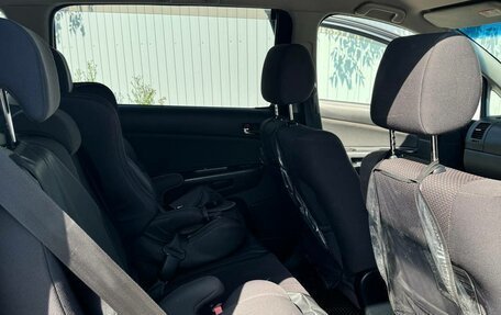Toyota Wish II, 2004 год, 670 000 рублей, 22 фотография
