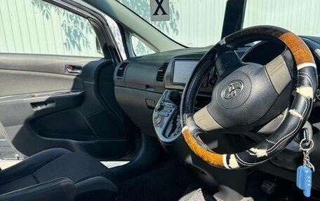 Toyota Wish II, 2004 год, 670 000 рублей, 26 фотография