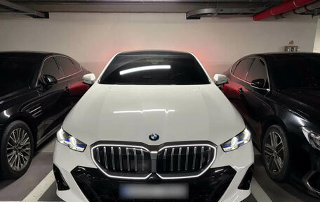 BMW 5 серия, 2025 год, 5 800 000 рублей, 3 фотография