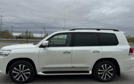 Toyota Land Cruiser 200, 2019 год, 7 590 000 рублей, 3 фотография