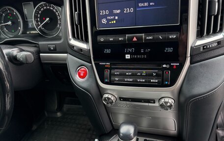 Toyota Land Cruiser 200, 2019 год, 7 590 000 рублей, 6 фотография