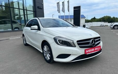 Mercedes-Benz A-Класс, 2015 год, 1 429 000 рублей, 5 фотография