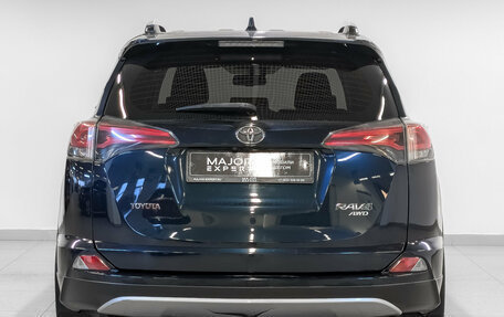 Toyota RAV4, 2018 год, 2 300 000 рублей, 7 фотография