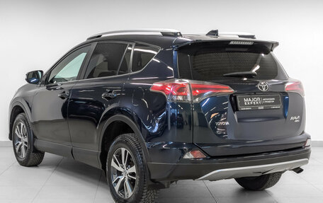 Toyota RAV4, 2018 год, 2 300 000 рублей, 8 фотография