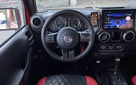 Jeep Wrangler, 2015 год, 3 190 000 рублей, 11 фотография