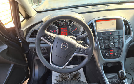 Opel Astra J, 2015 год, 920 000 рублей, 27 фотография