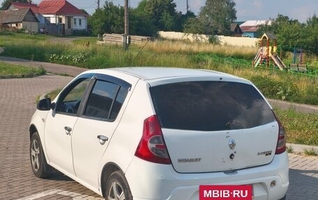Renault Sandero I, 2011 год, 235 000 рублей, 3 фотография