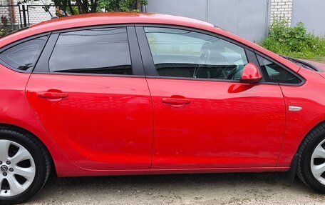 Opel Astra J, 2013 год, 699 000 рублей, 6 фотография