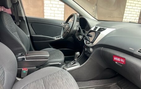 Hyundai Solaris II рестайлинг, 2014 год, 800 000 рублей, 9 фотография