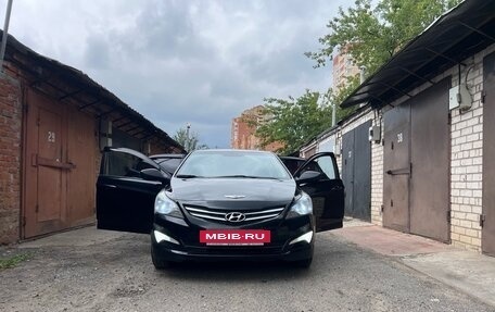 Hyundai Solaris II рестайлинг, 2014 год, 800 000 рублей, 2 фотография