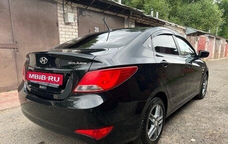 Hyundai Solaris II рестайлинг, 2014 год, 800 000 рублей, 4 фотография