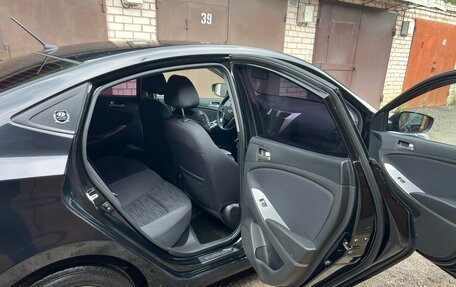 Hyundai Solaris II рестайлинг, 2014 год, 800 000 рублей, 11 фотография