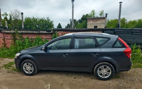 KIA cee'd I рестайлинг, 2011 год, 880 000 рублей, 2 фотография