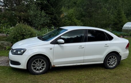 Volkswagen Polo VI (EU Market), 2012 год, 450 000 рублей, 3 фотография