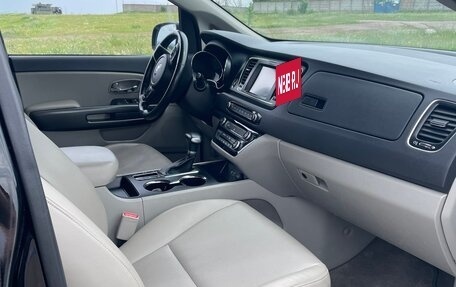 KIA Carnival III, 2019 год, 2 650 000 рублей, 6 фотография