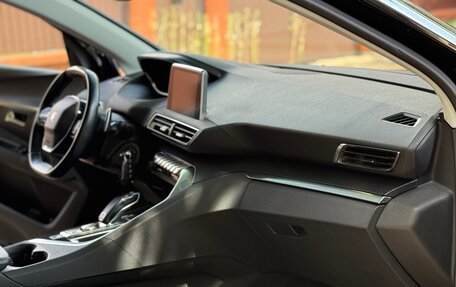 Peugeot 3008 II, 2019 год, 1 580 000 рублей, 18 фотография