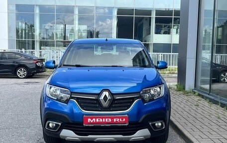 Renault Logan II, 2019 год, 1 065 000 рублей, 2 фотография