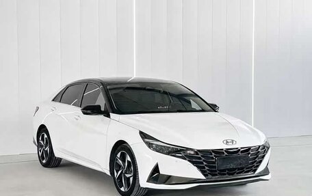 Hyundai Elantra, 2022 год, 1 270 000 рублей, 1 фотография