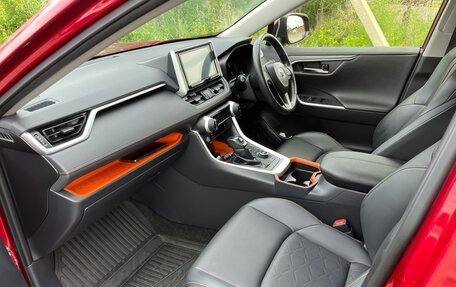 Toyota RAV4, 2019 год, 3 270 000 рублей, 5 фотография