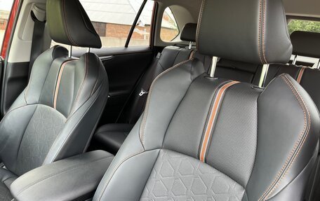 Toyota RAV4, 2019 год, 3 270 000 рублей, 14 фотография