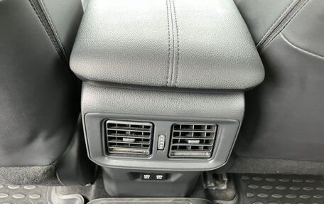 Toyota RAV4, 2019 год, 3 270 000 рублей, 7 фотография